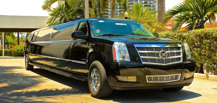 Experience Luxury Palm Beach to Miami Trip with Sunshine Ride Airport Car N Limo